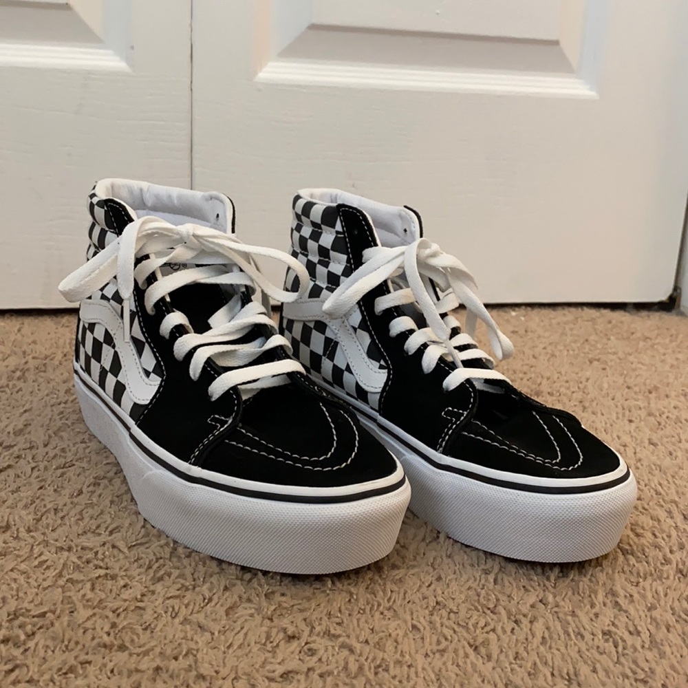 NWOT Vans platform high tops